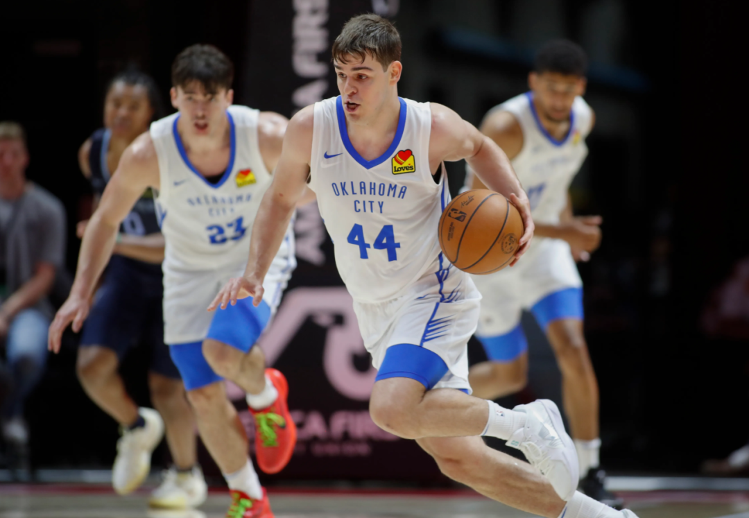 简直有毒！索伯ACL撕裂，雷霆四年报销三个新秀！